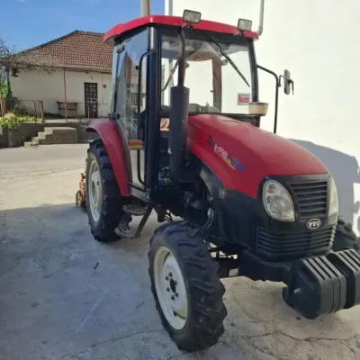 Traktor 768x1024